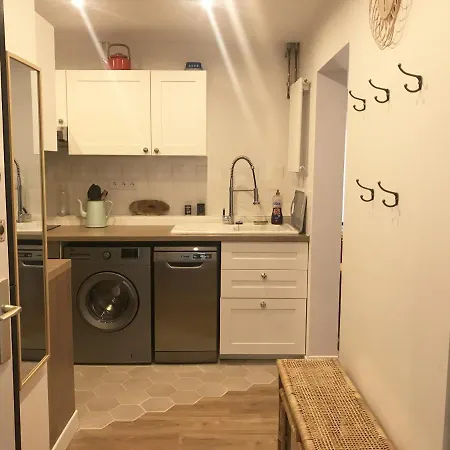 T2 De 36 M2 A Avec Piscine, Fitness, Tennis Et Parc